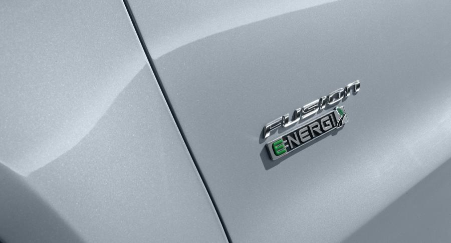  Ford Fusion Energi 2012 года  (фото 3 из 11)